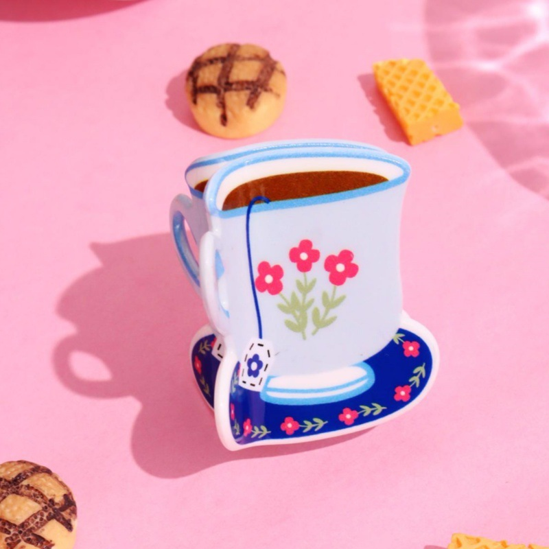 Floral Tea Cup Hair Claw Clip | Cozy Reading Style