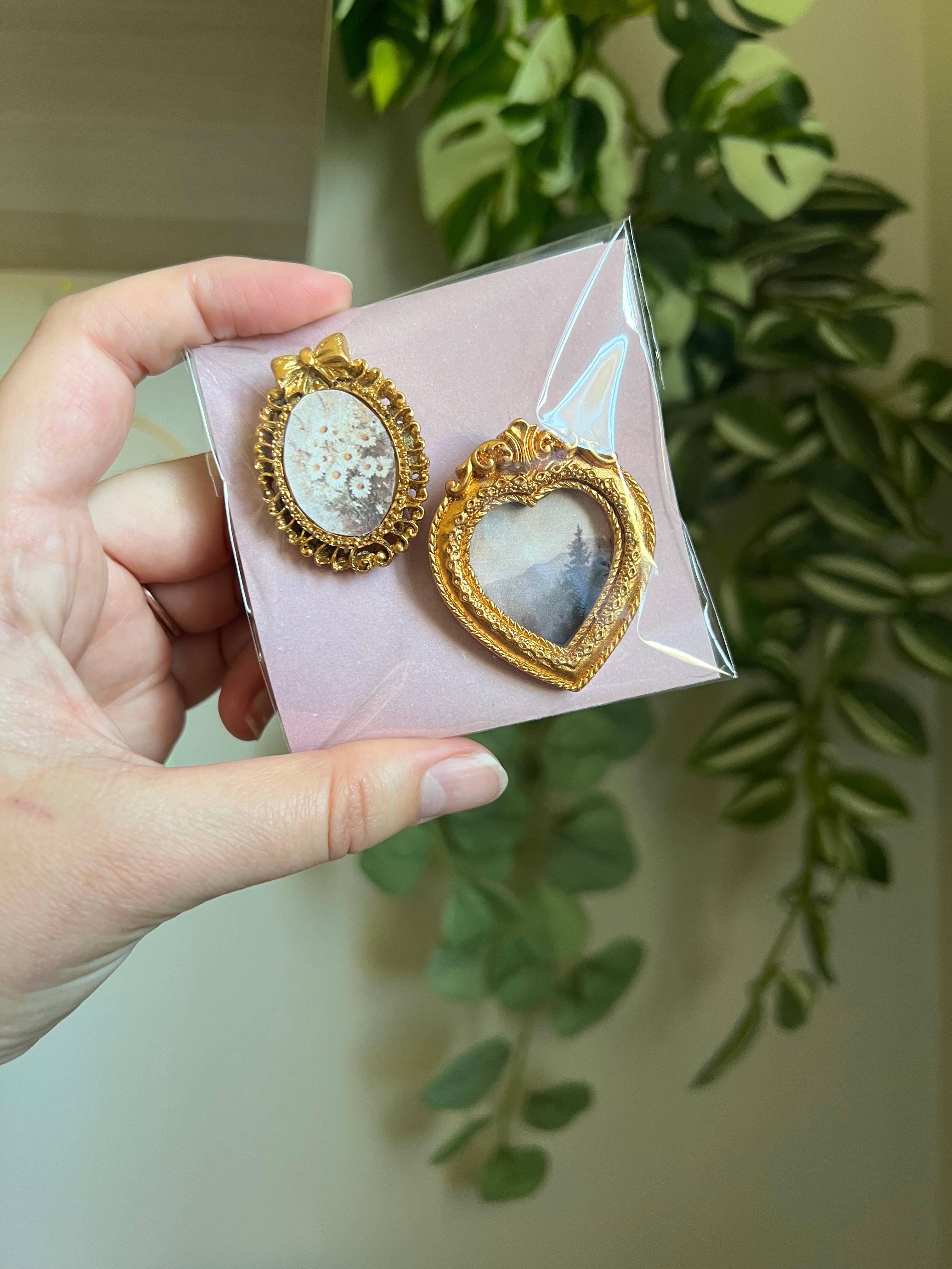 Vintage Inspired Miniature Magnet 2 Pack
