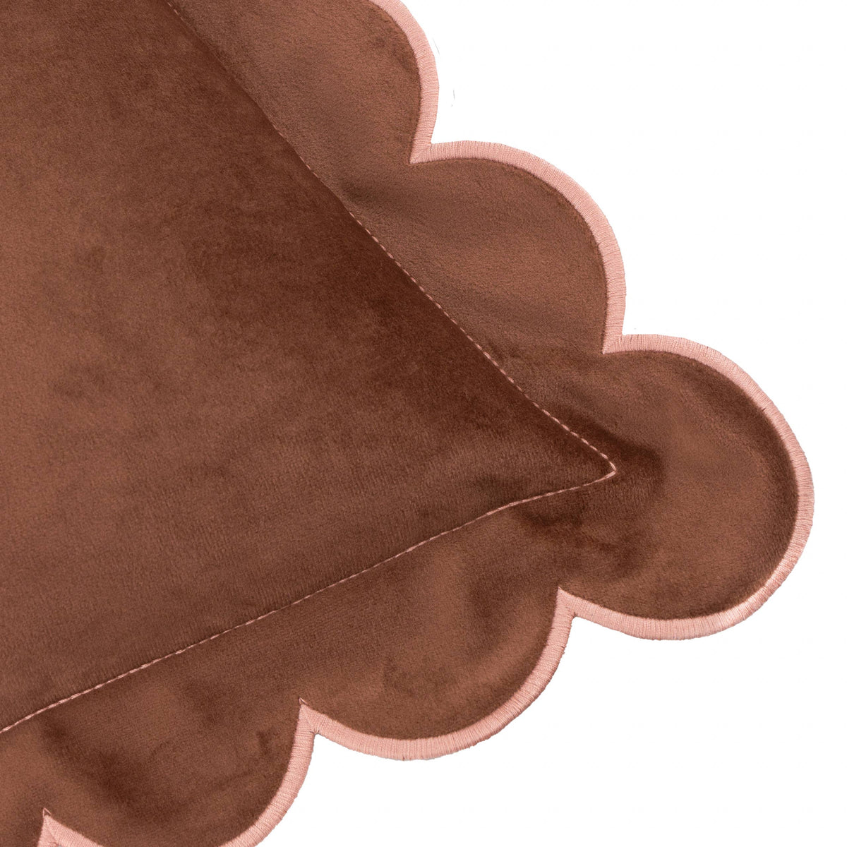 Lil Scallop Velvet Cushion Chestnut/Slipper