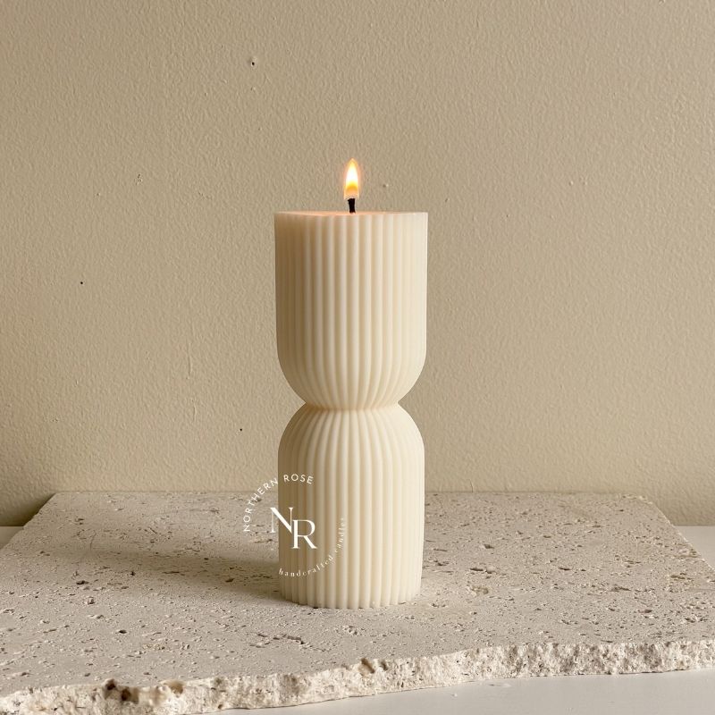Stella Hourglass Pillar - Small image 0