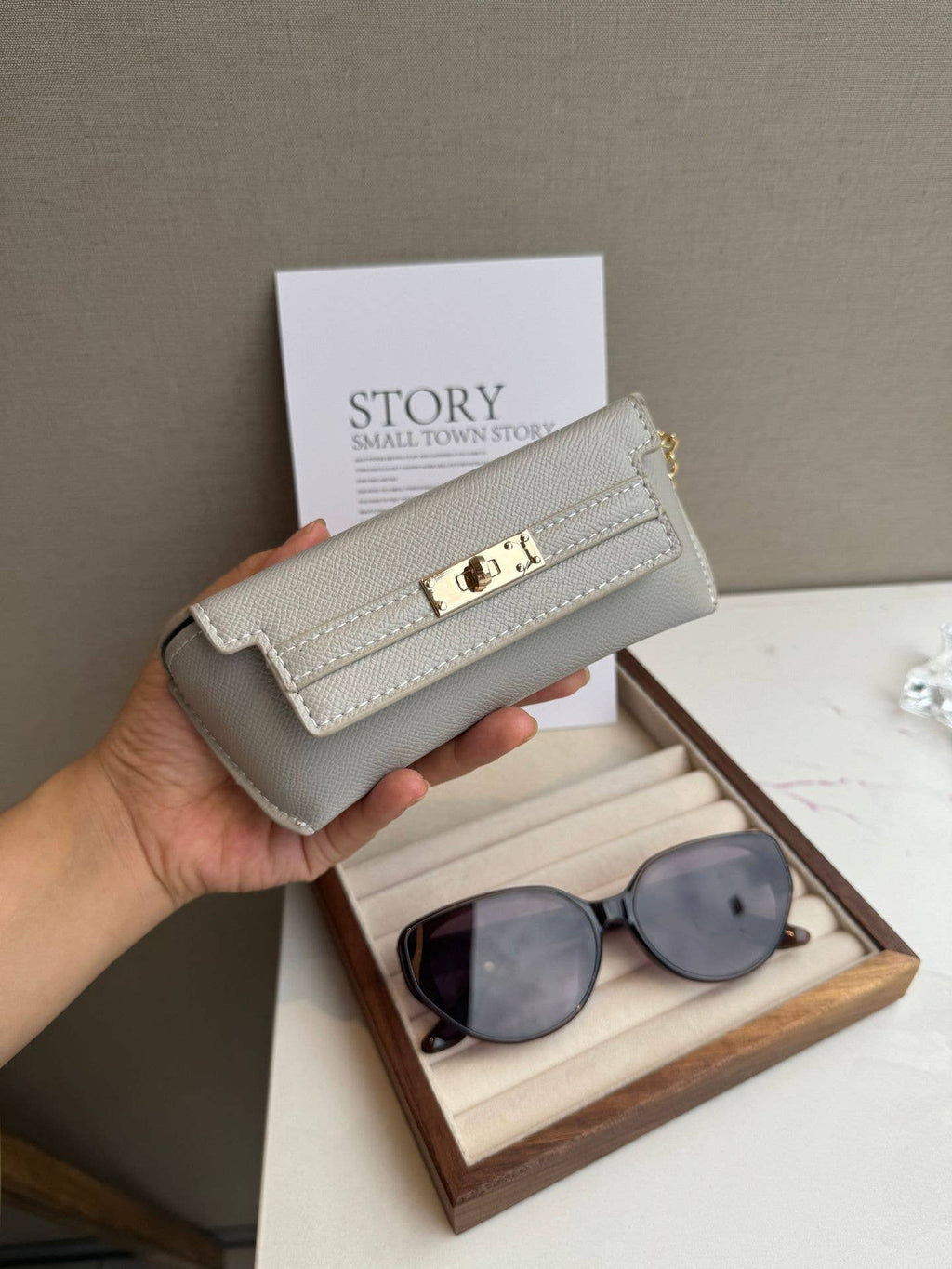 Structured Sunglasses Case Premium Travel Pouch