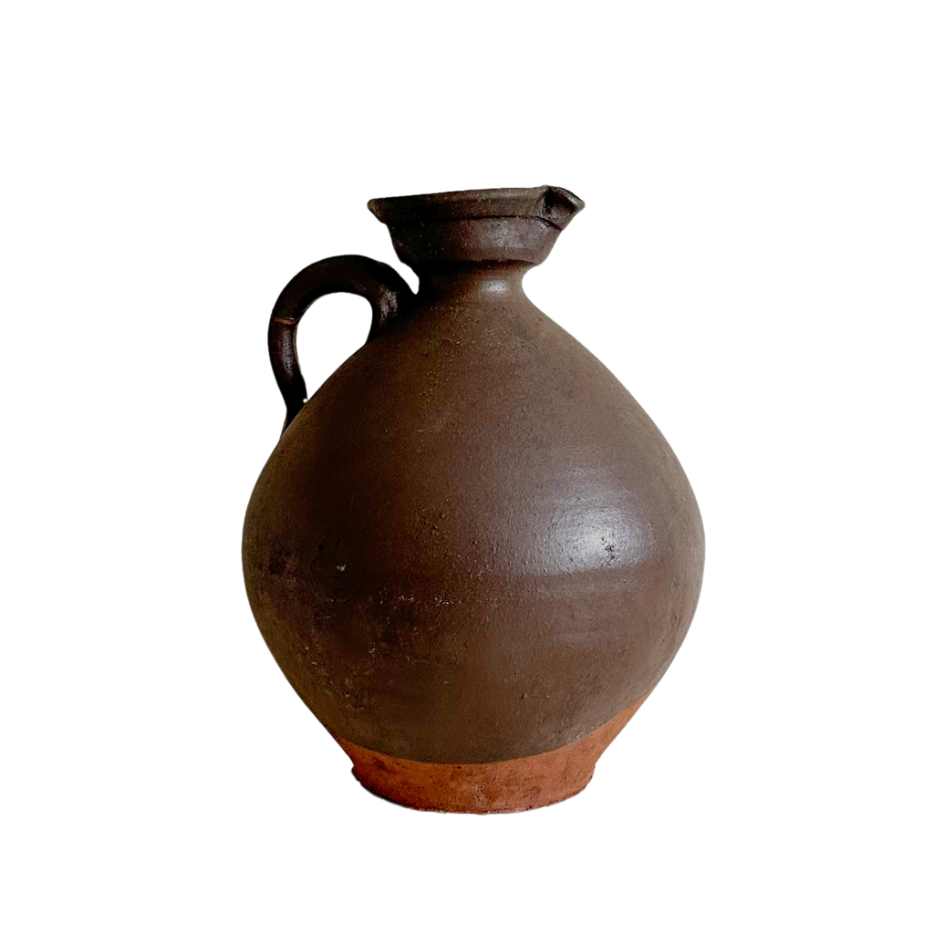 Vintage Wine Pot image 0