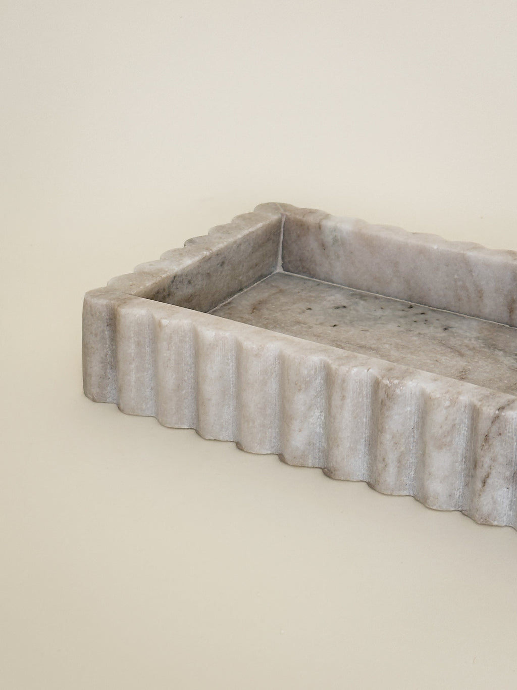 Beige Fluted Marble Bridge Tray image 0