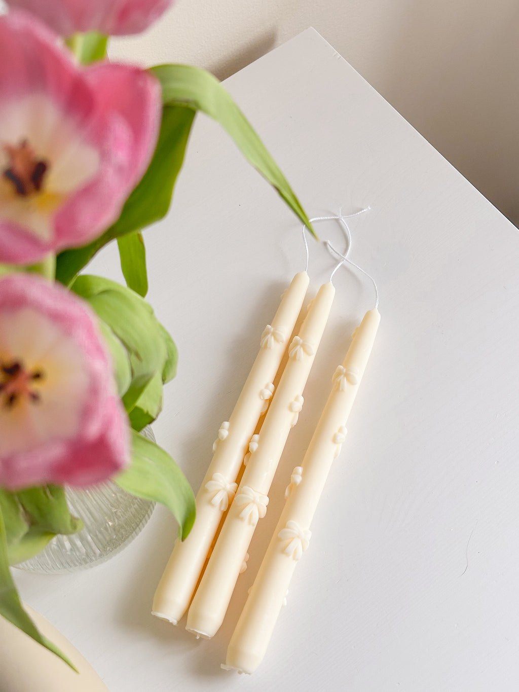Bow Taper Candle image 2