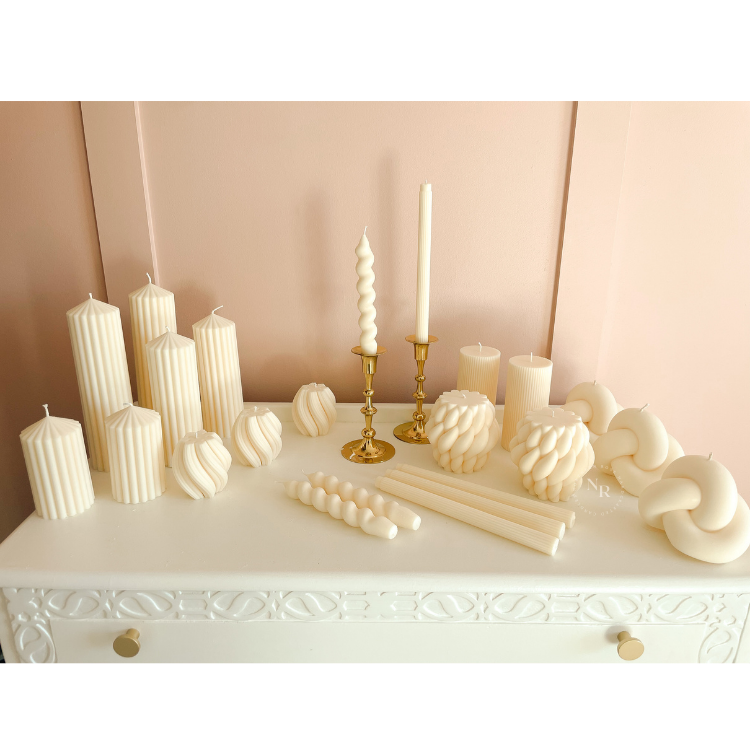 Naomi Large Knot Candle  image 2