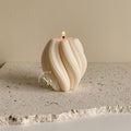 Dahlia Swirl Candle  image 0